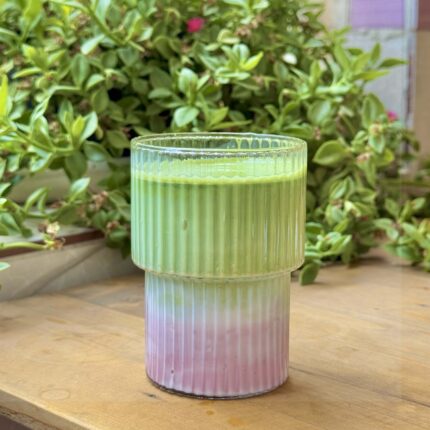 لیوان شیشه‌ای شیاردار پایه باریک